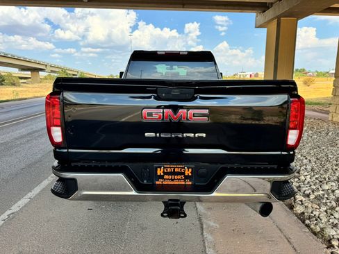 Used 2022 GMC Sierra 3500 Pro w/ Convenience Package AWD/4WD image 4