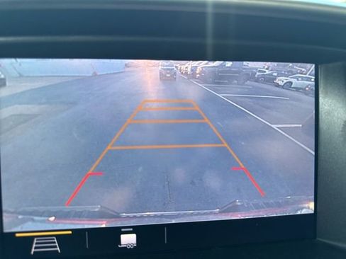 Used 2021 GMC Canyon Denali image 11