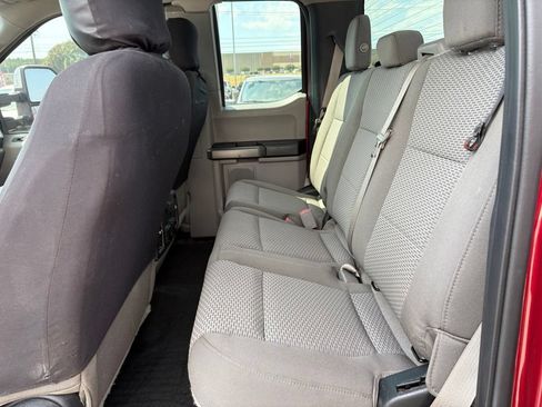 Used 2017 Ford F250 XLT w/ XLT Premium Package AWD/4WD image 9