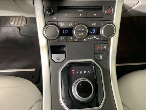 Used 2015 Land Rover Range Rover Evoque Pure Plus image 10