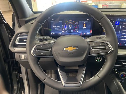 New 2026 Chevrolet Traverse LT w/ Driver Confidence Package AWD/4WD image 29