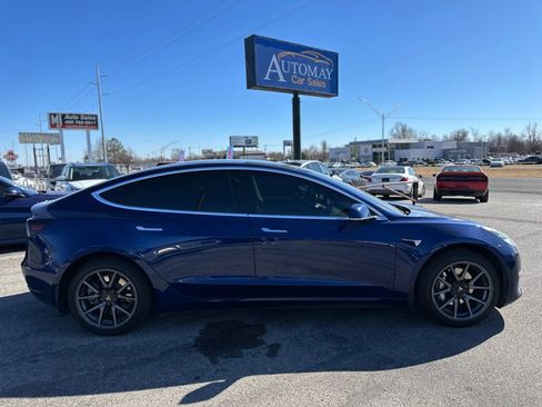 Used 2018 Tesla Model 3 Mid Range image 5