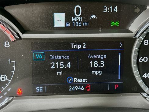 Used 2025 Cadillac XT6 Premium Luxury image 19