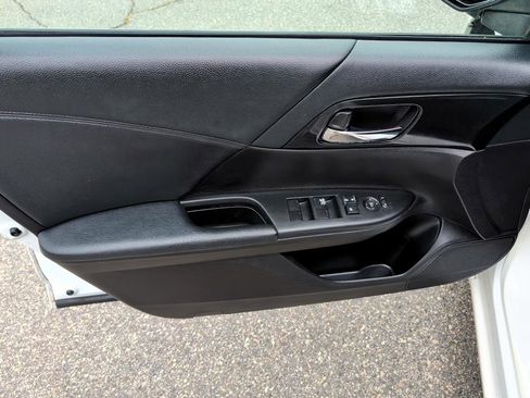 Used 2014 Honda Accord Sport image 16