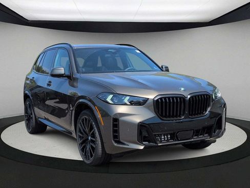 New 2026 BMW X5 xDrive40i w/ M Sport Package AWD/4WD image 2