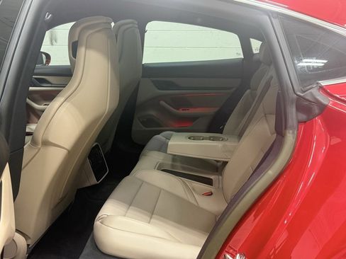 Used 2022 Porsche Taycan 4S image 16