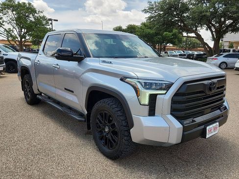 Used 2025 Toyota Tundra Limited AWD/4WD image 6