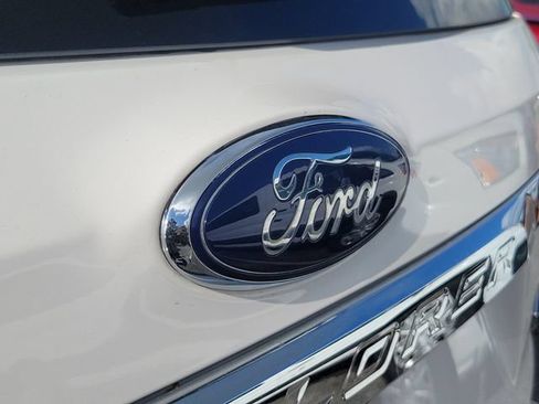 Used 2019 Ford Explorer Limited w/ Ford Safe & Smart Package FWD image 5
