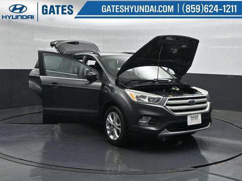 Used 2018 Ford Escape SE AWD/4WD image 55