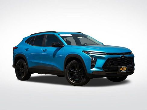 New 2026 Chevrolet Trax ACTIV w/ Driver Confidence Package FWD image 3