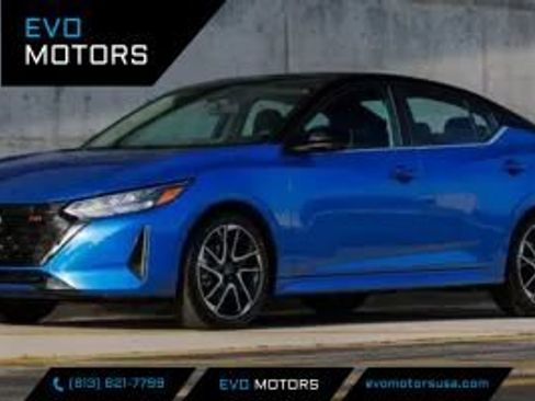 Used 2024 Nissan Sentra SR FWD image 1
