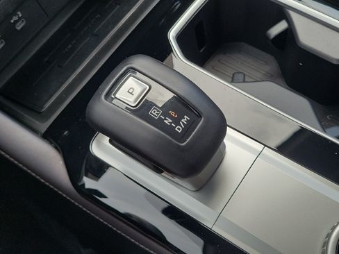 Used 2025 Mitsubishi Outlander SE FWD image 26