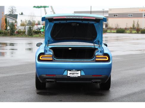 Used 2015 Dodge Challenger SXT Plus image 43