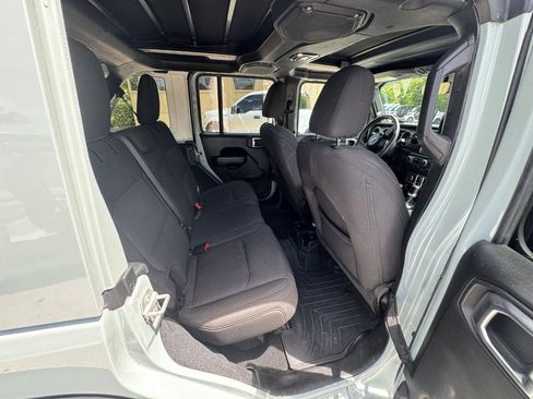 Used 2023 Jeep Wrangler Unlimited Sport w/ Sun And Sound Package AWD/4WD image 10