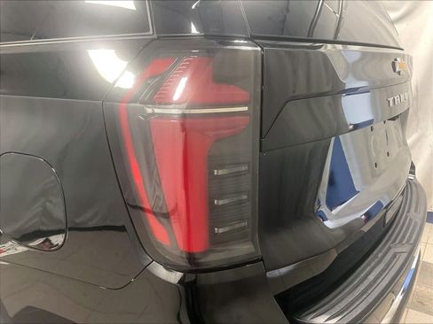 Used 2025 Chevrolet Tahoe LT image 34