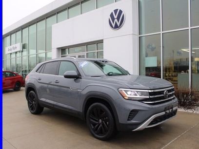 Used 2022 Volkswagen Atlas Cross Sport SE w/ Panoramic Sunroof Package