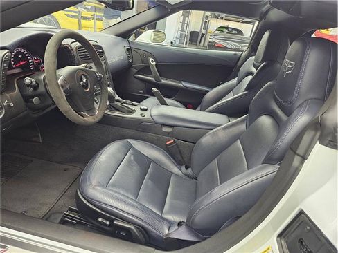 Used 2013 Chevrolet Corvette Grand Sport w/ 4LT Preferred Equipment Group RWD image 9