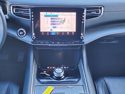 Used 2024 Jeep Wagoneer L Series II w/ Flexible Seating Group image 37