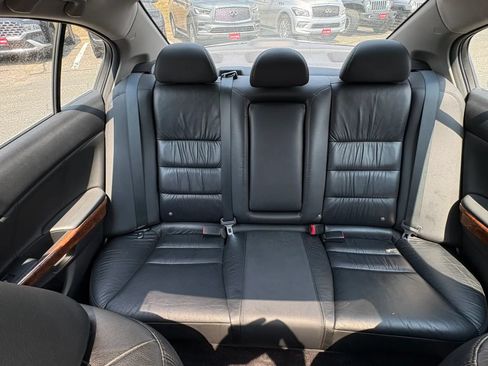 Used 2011 Honda Accord EX-L image 37