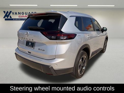 Used 2024 Nissan Rogue SV w/ SV Premium Package AWD/4WD image 4