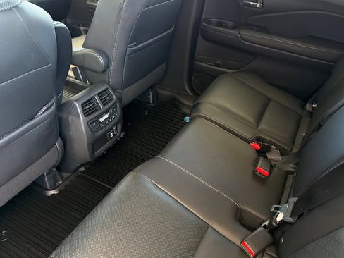Used 2021 Honda Passport Touring image 13
