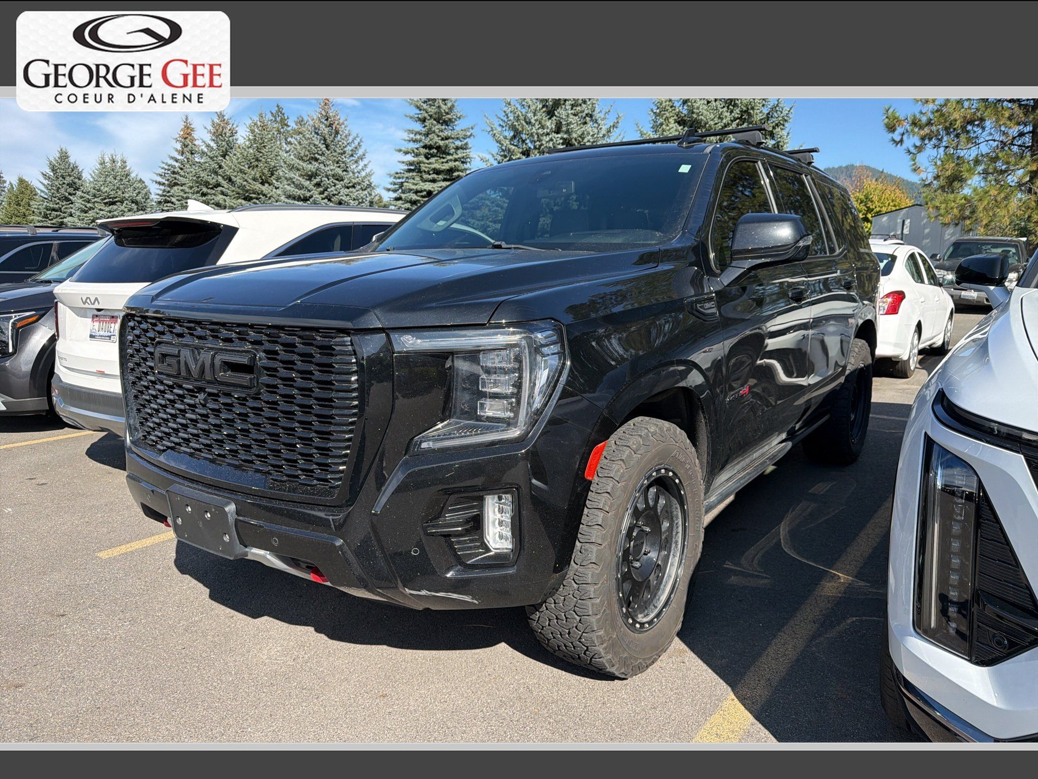 Used 2021 GMC Yukon AT4 w/ AT4 Premium Plus Package AWD/4WD image 1
