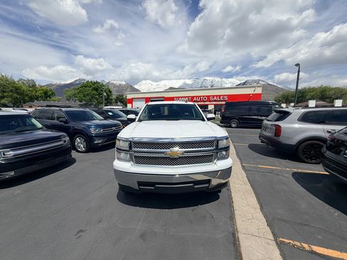 Used 2015 Chevrolet Silverado 1500 LT AWD/4WD image 9