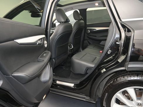 Used 2019 INFINITI QX50 Essential w/ Premium Heat Package AWD/4WD image 11