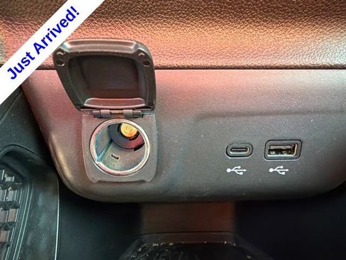Used 2024 Chevrolet TrailBlazer RS FWD image 28