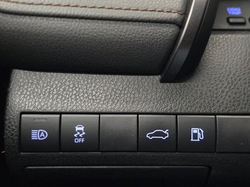 Used 2018 Toyota Camry LE w/ Convenience Package image 21