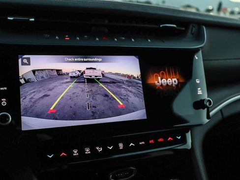 New 2026 Jeep Grand Cherokee L Limited RWD image 29