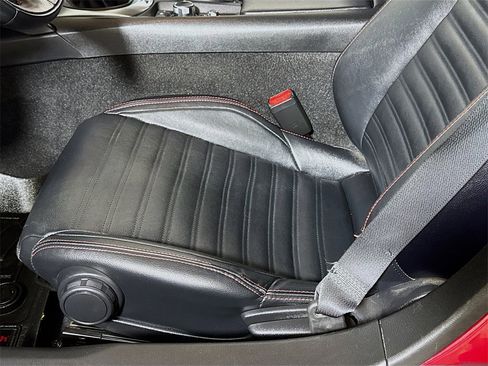 Used 2019 FIAT 124 Spider Abarth w/ Convenience Group image 17