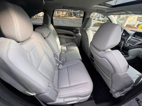 Used 2019 Acura MDX SH-AWD image 15