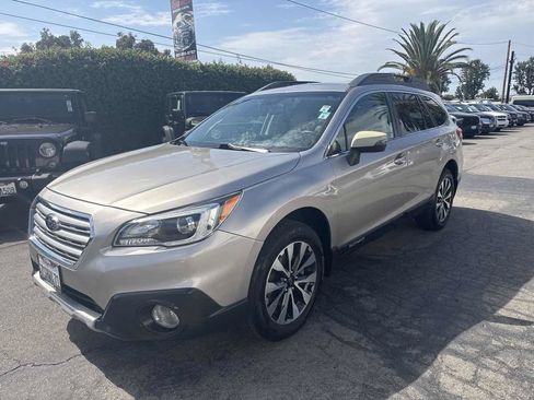 Used 2016 Subaru Outback 2.5i Limited AWD/4WD image 3