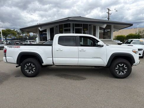 Used 2023 Toyota Tacoma TRD Off-Road w/ Advanced Technology Package AWD/4WD image 6