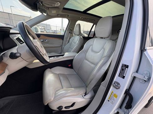 Used 2019 Volvo XC90 T8 Inscription w/ Advanced Package image 15