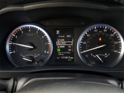 Used 2019 Toyota Highlander XLE image 16