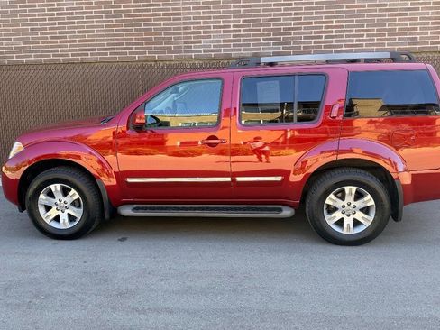 Used 2008 Nissan Pathfinder LE AWD/4WD image 7