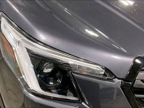 Used 2023 Subaru Forester Limited image 29
