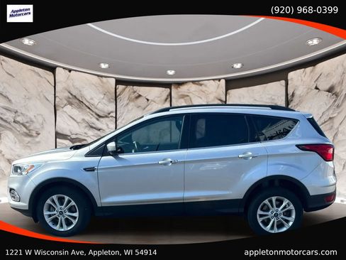Used 2019 Ford Escape SEL AWD/4WD image 3