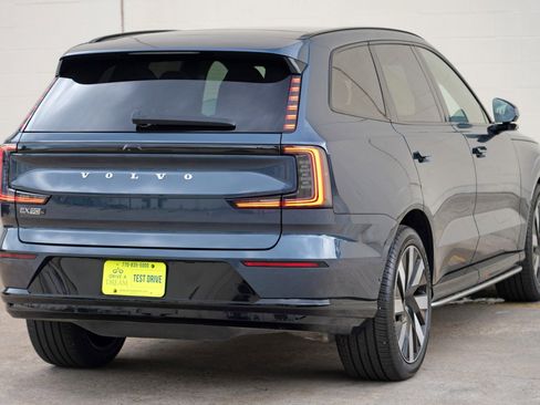 Used 2025 Volvo EX90 Ultra AWD/4WD image 52