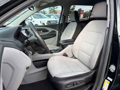 Certified 2022 GMC Terrain SLE w/ Driver Convenience Package image 12