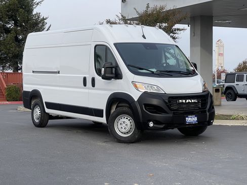 New 2025 RAM ProMaster 2500 w/ Convenience Group image 2