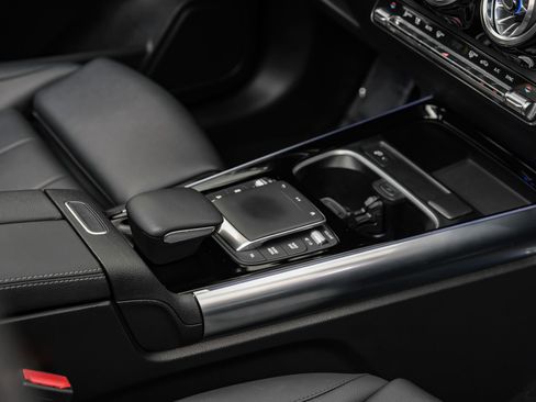 Used 2023 Mercedes-Benz GLA 250 image 27