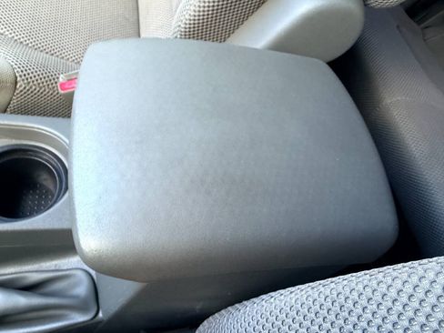 Used 2013 Nissan Frontier SV AWD/4WD image 43