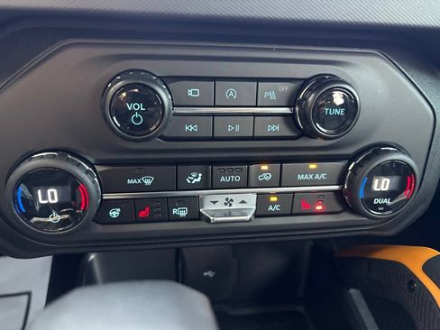 Used 2024 Ford Bronco Badlands AWD/4WD image 23