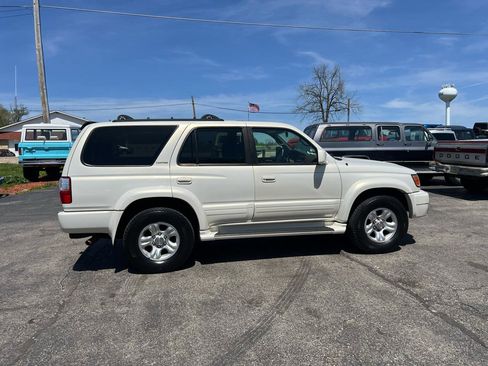 Used 2002 Toyota 4Runner Limited AWD/4WD image 5