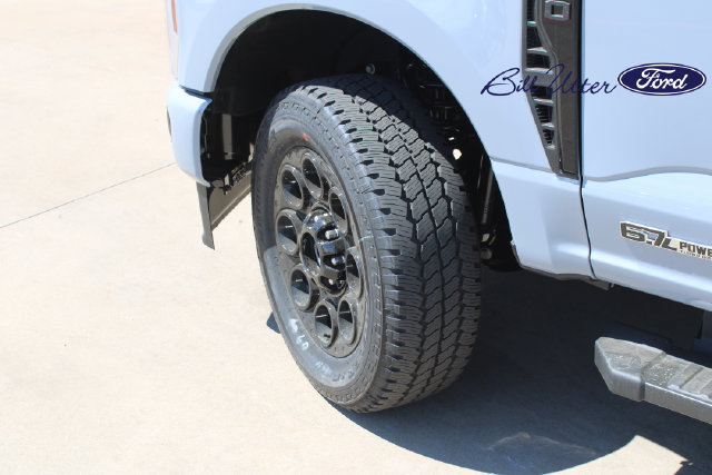 New 2026 Ford F250 Lariat w/ Black Appearance Package AWD/4WD image 5