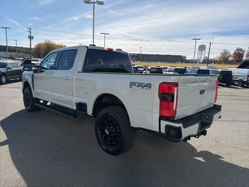 New 2026 Ford F250 Lariat w/ Black Appearance Package image 6