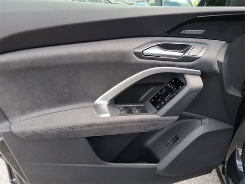 New 2025 Audi SQ5 Premium Plus image 19